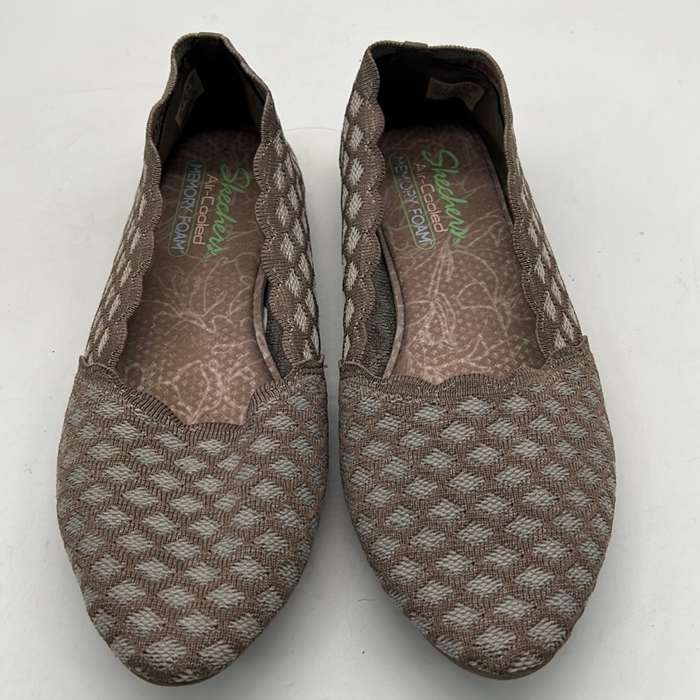 Skechers "Cleo" Honeycomb Flats size 10